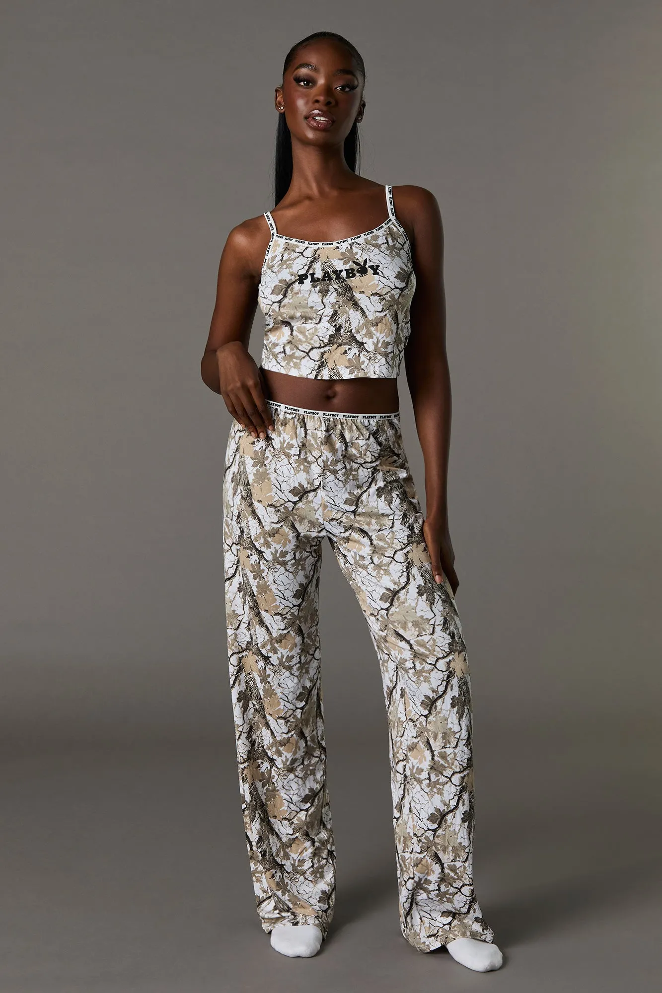 Ensemble pyjama avec camisole et pantalon à imprimé Playboy sold by Urban Planet product image thumbnail 5