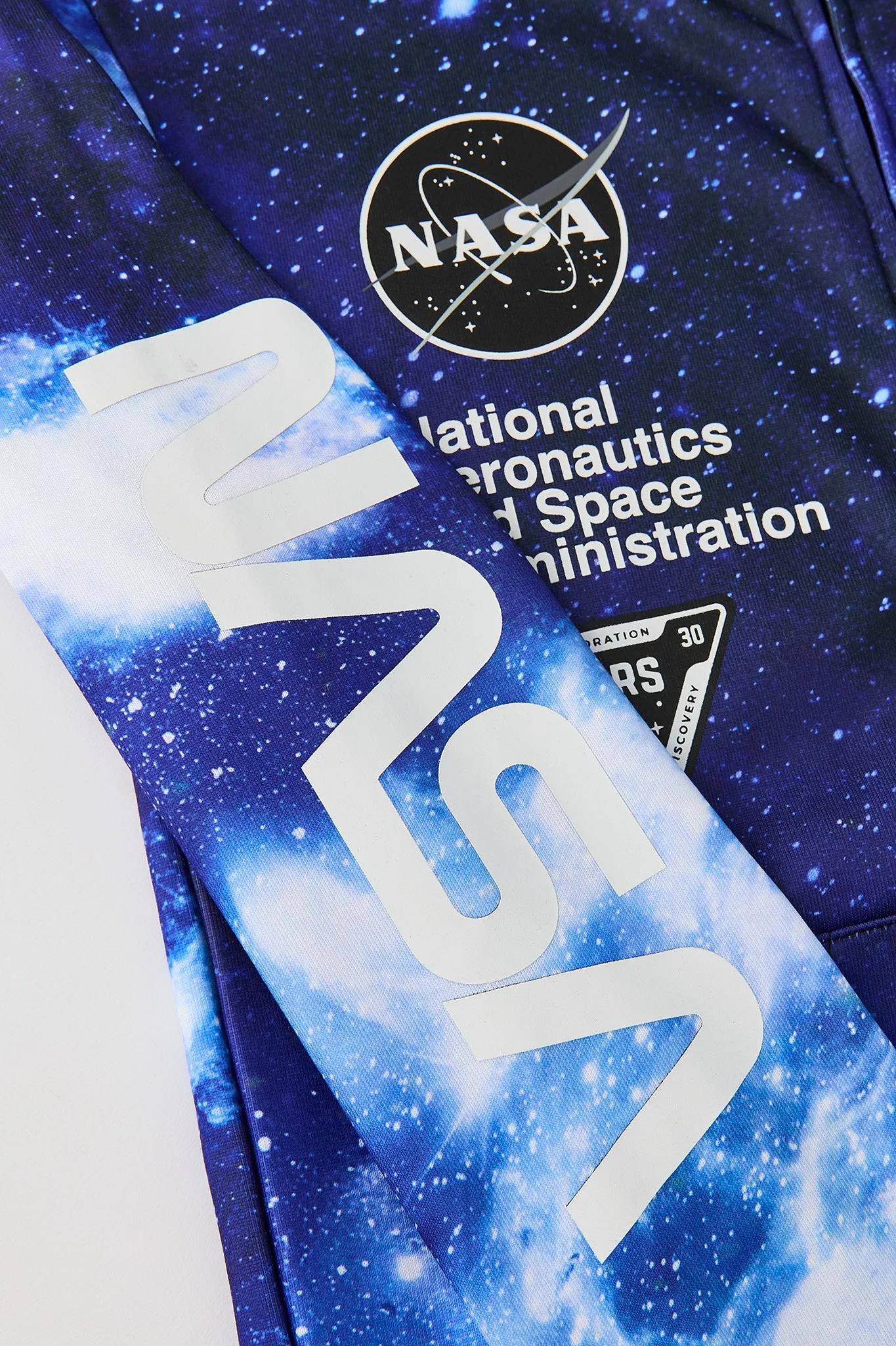 Haut à capuchon à glissière intégrale à imprimé NASA pour enfants sold by Urban Planet product image thumbnail 4