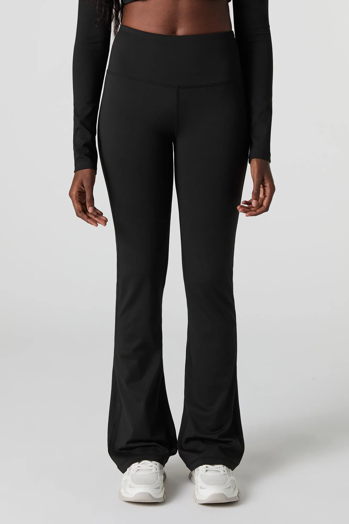 Pantalon à jambe évasée et poche arrière Active sold by Urban Planet product image thumbnail 3