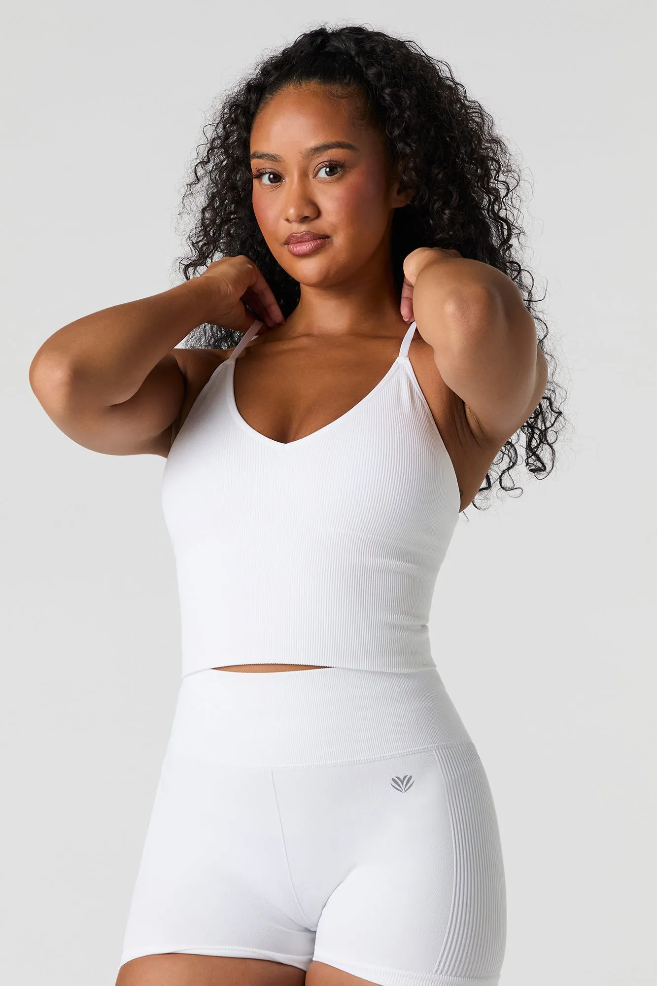 Camisole côtelée sans couture à bonnets intégrés et col en V sold by Urban Planet product image thumbnail 5