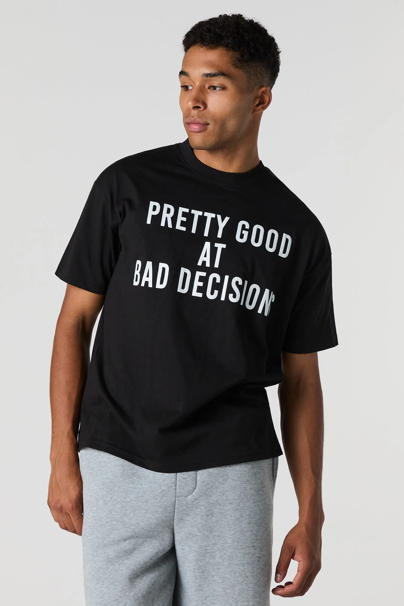 T-shirt carré à imprimé Good at Bad Decisions sold by Urban Planet