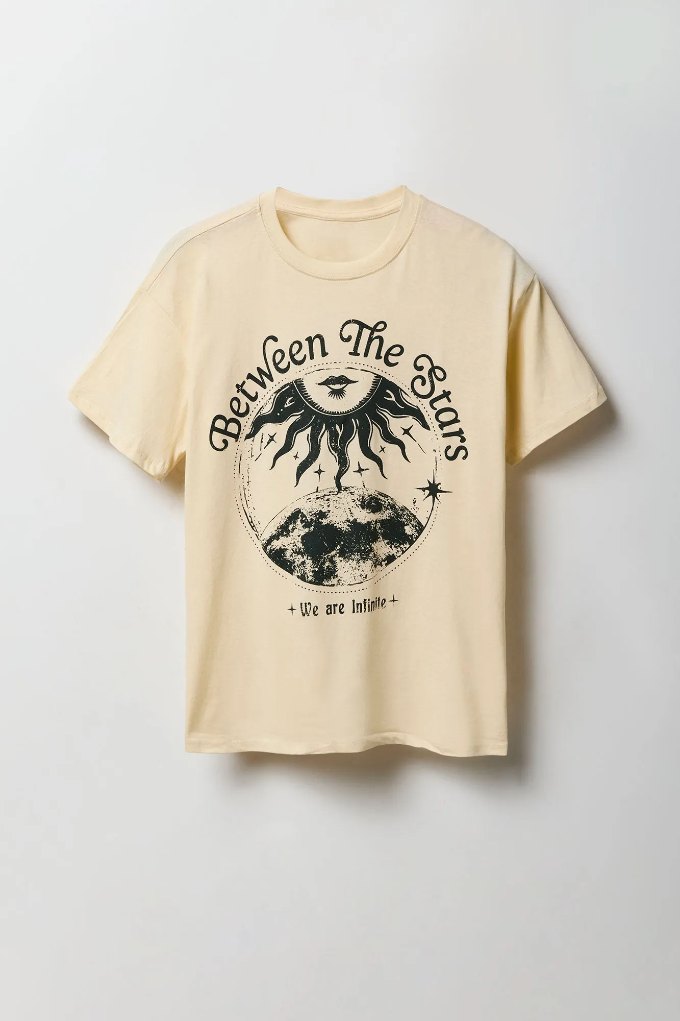 T-shirt de coupe garçonne à imprimé Mystic sold by Urban Planet product image thumbnail 2