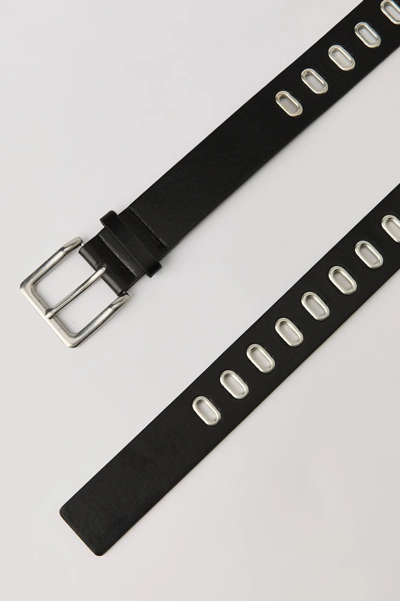 Ceinture à oeillets argentés sold by Urban Planet product image thumbnail 2