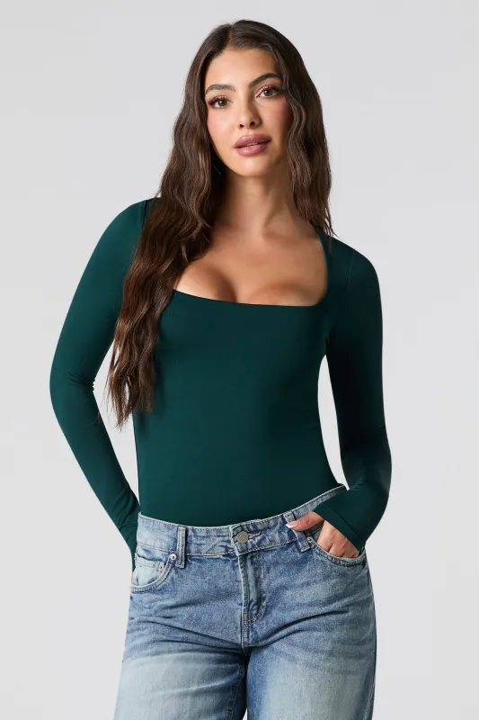 Maillot profilé à manches longues avec encolure carrée sold by Urban Planet