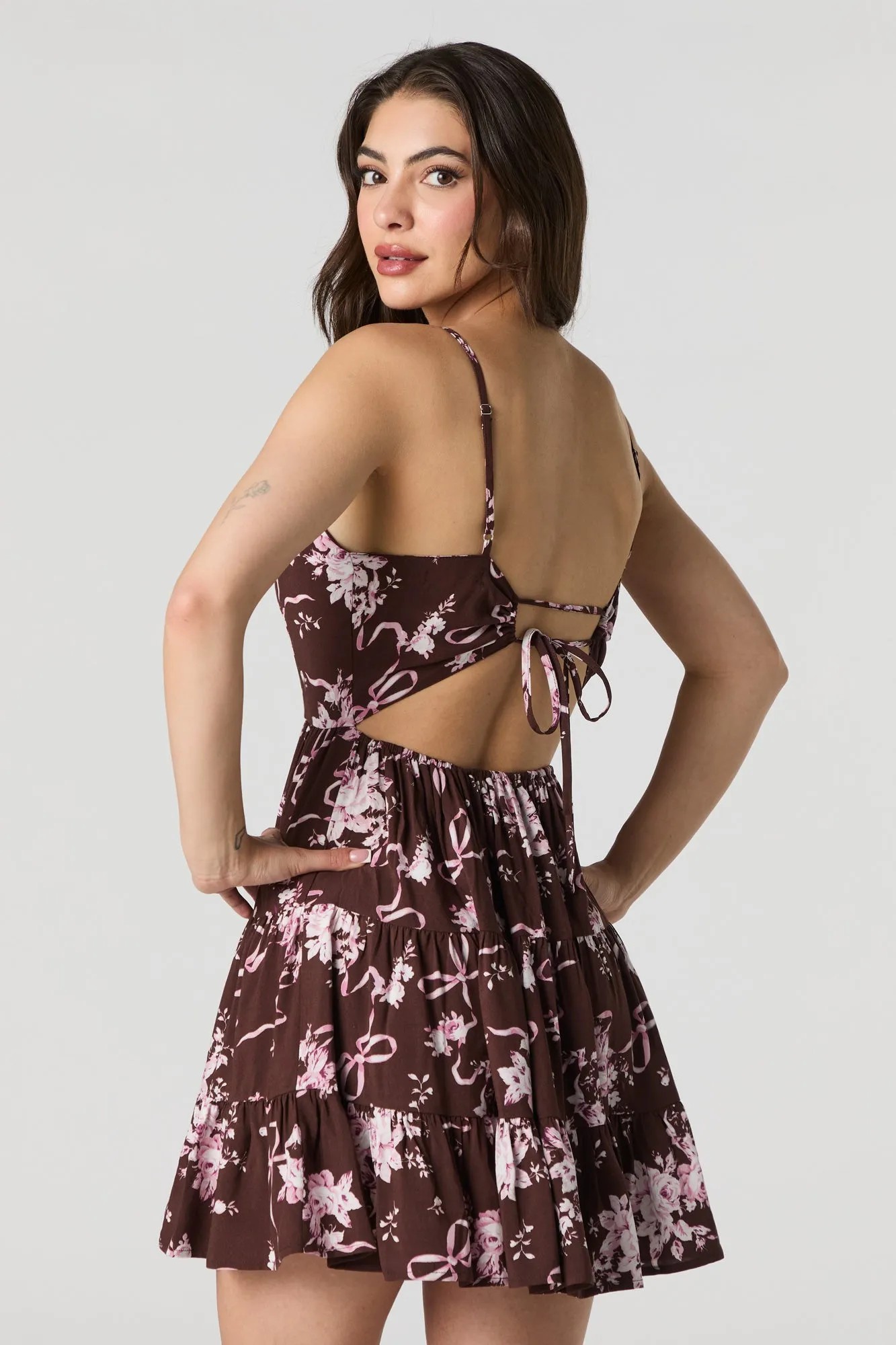 Minirobe étagée imprimée avec bonnets intégrés et attache au dos sold by Urban Planet product image thumbnail 3