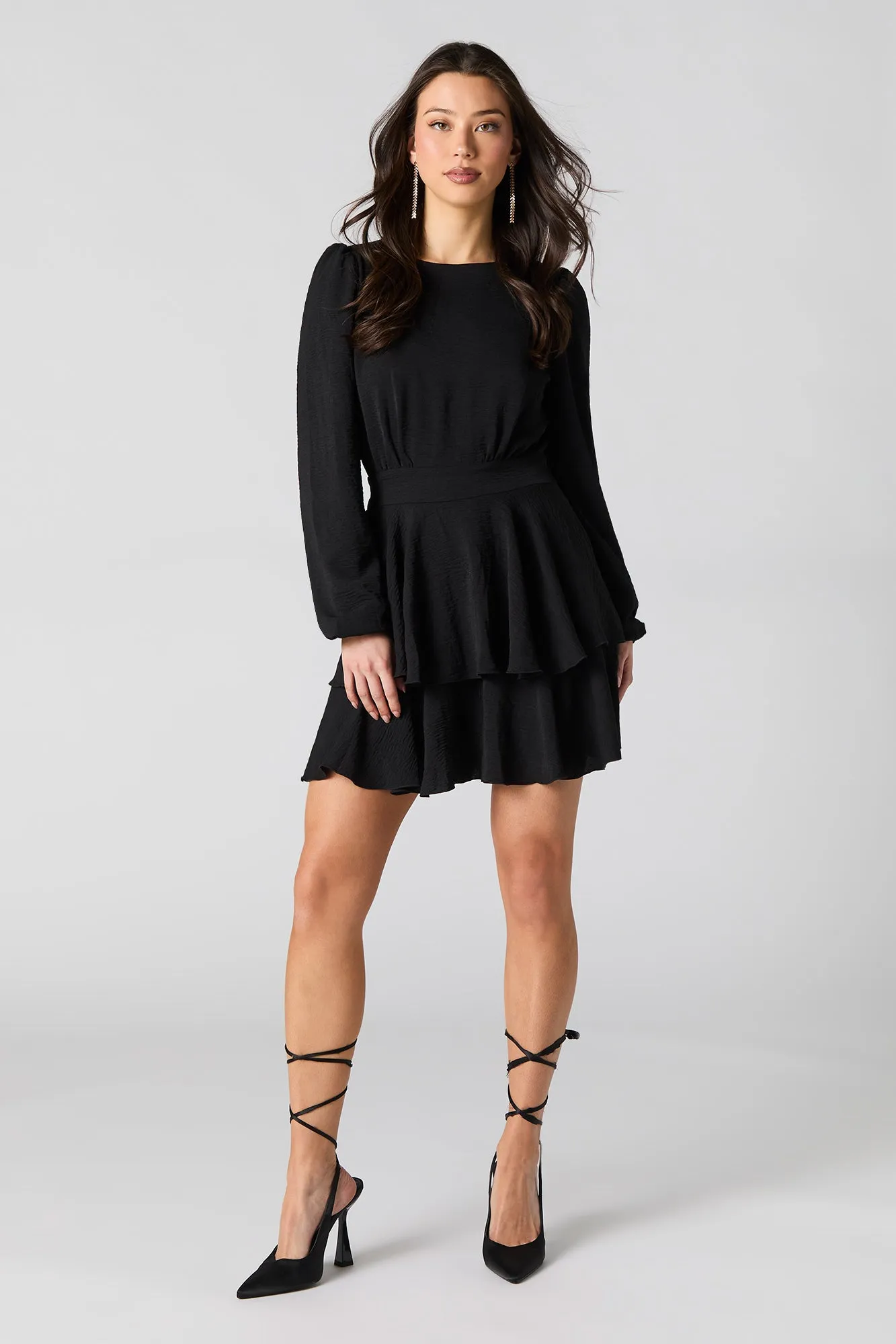 Minirobe fluide étagée à volants et manche longue sold by Urban Planet product image thumbnail 4