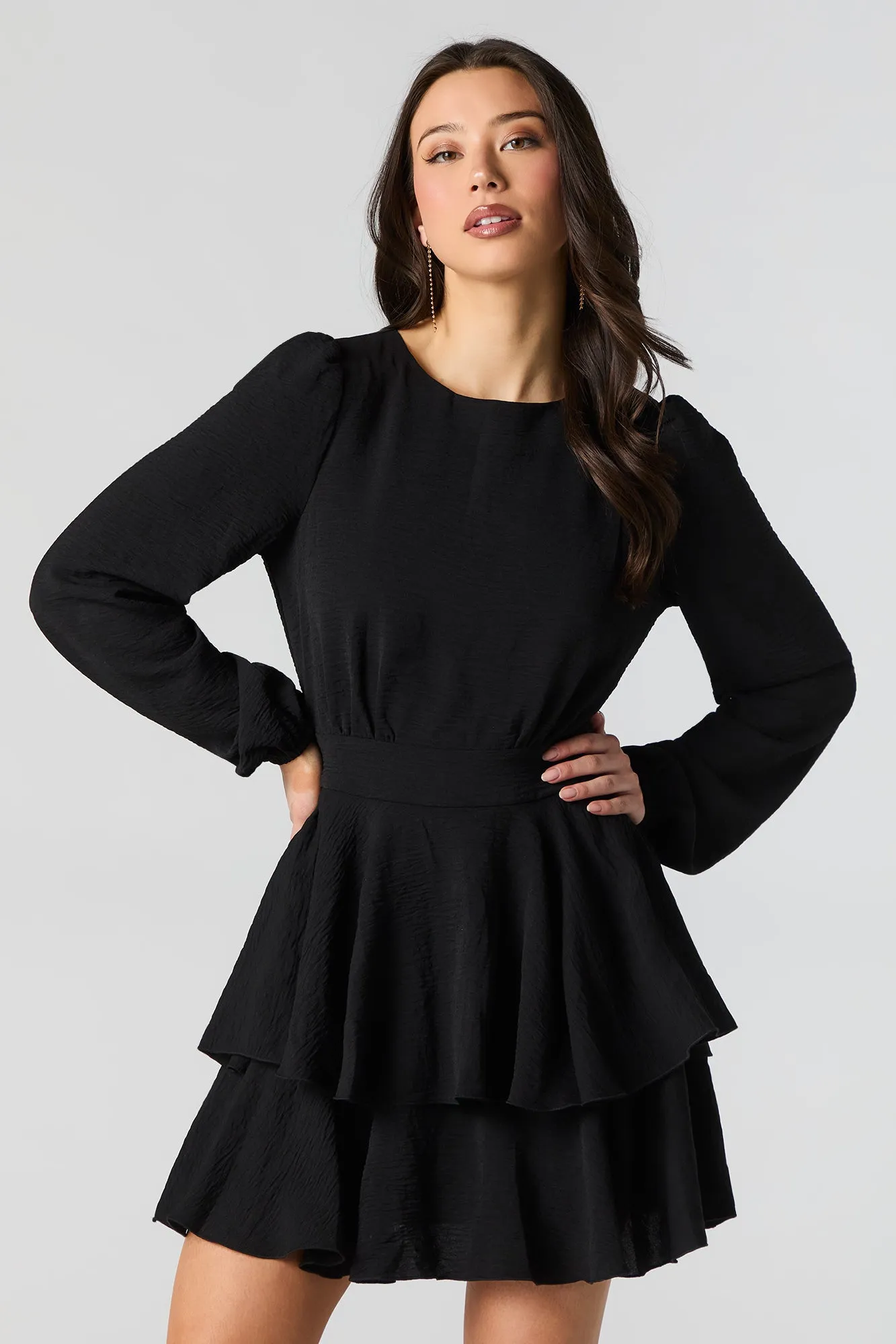 Minirobe fluide étagée à volants et manche longue sold by Urban Planet product image thumbnail 2