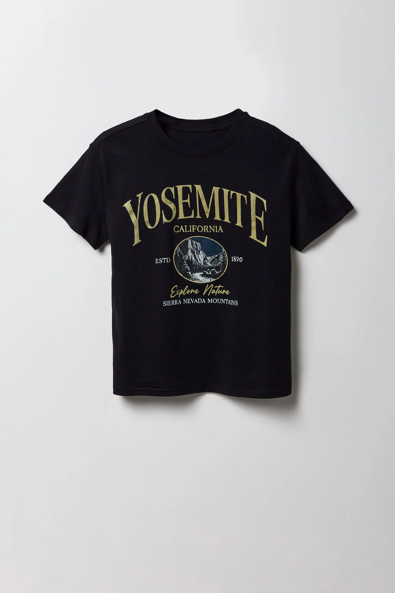 T-shirt carré à imprimé Yosemite sold by Urban Planet