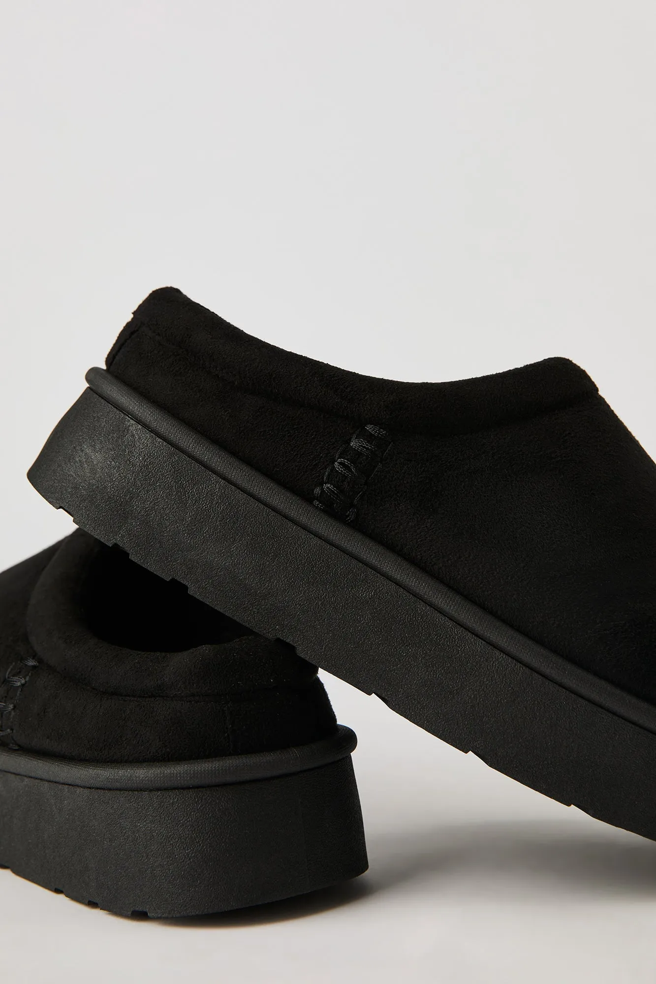 Pantoufles-bottillons à semelle plateforme en similisuède sold by Urban Planet product image thumbnail 5
