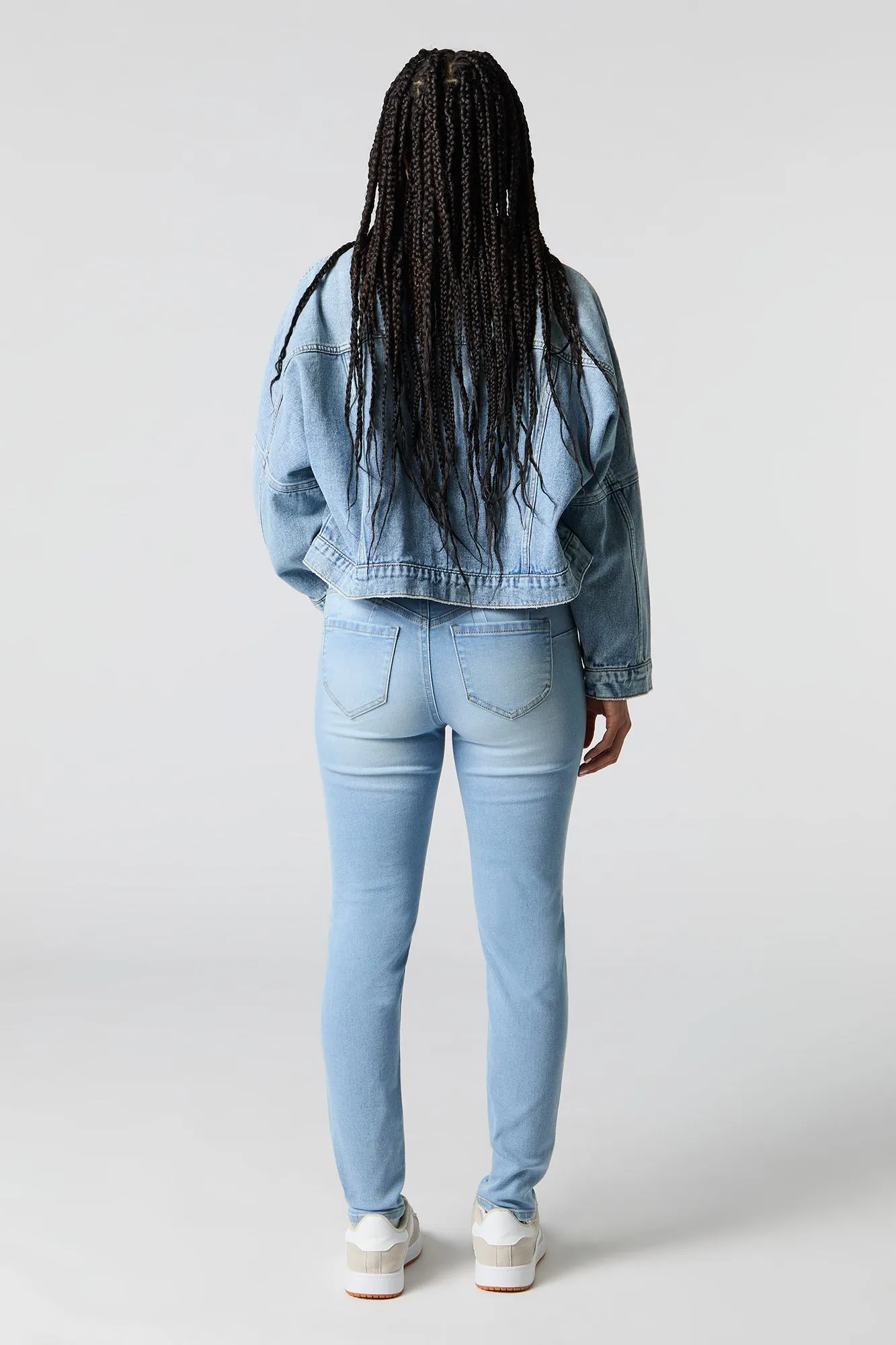 Jean remonte-fesses ajusté à taille haute dépâle sold by Urban Planet product image thumbnail 3