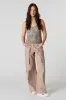 Pantalon cargo à jambe droite et multiples poches sold by Urban Planet