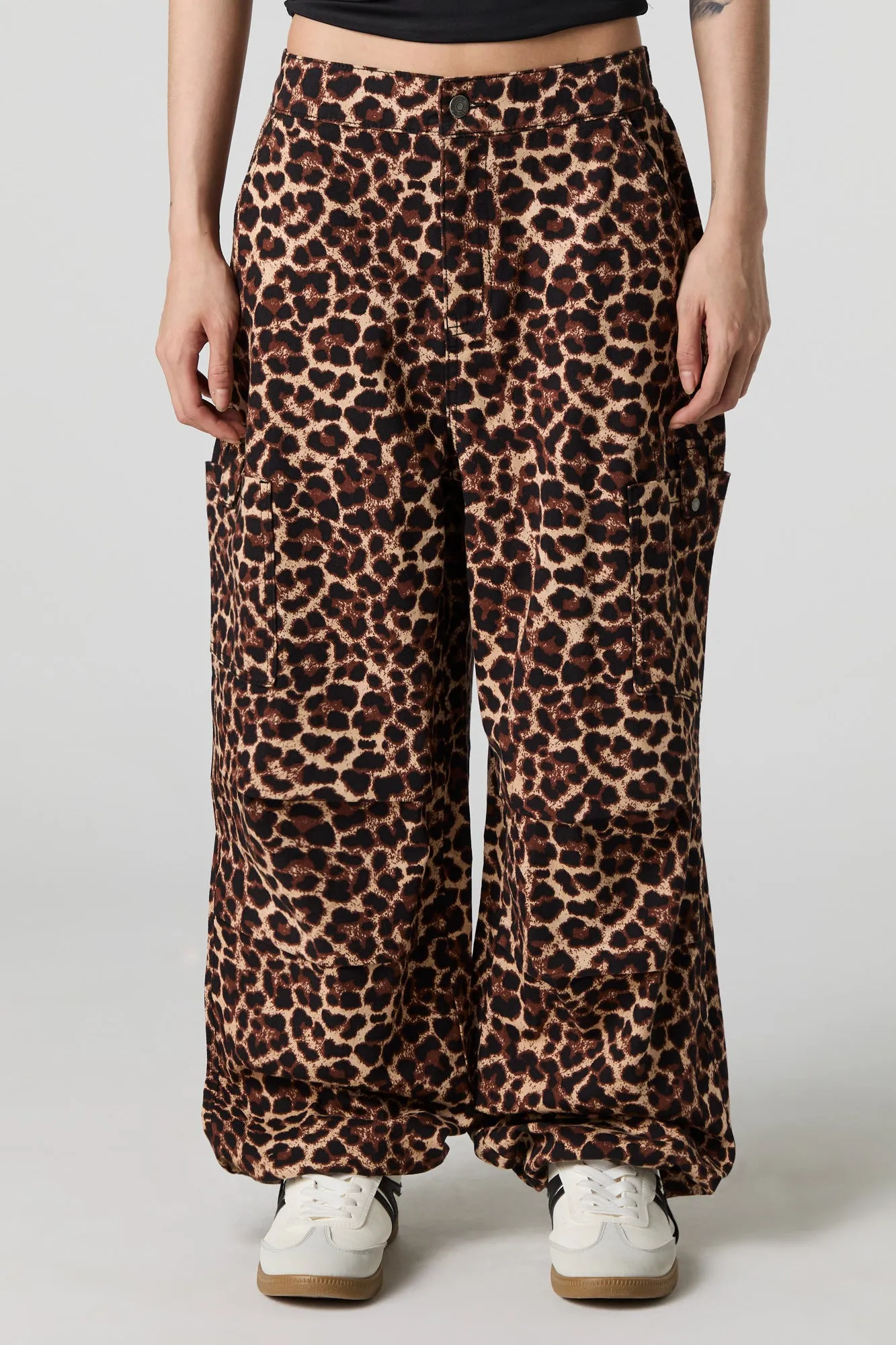 Pantalon cargo baggy imprimé à ourlet coulissant sold by Urban Planet product image thumbnail 2