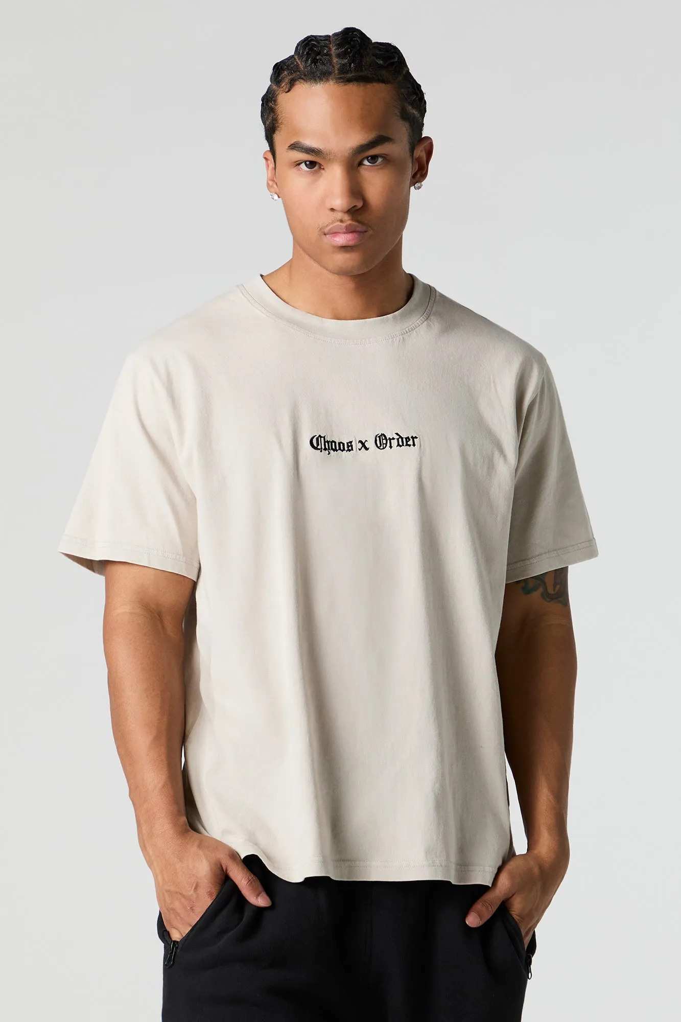 T-shirt lavé à broderie Chaos & Order sold by Urban Planet product image thumbnail 5
