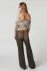 Jean ultrabaggy à taille basse en denim sold by Urban Planet