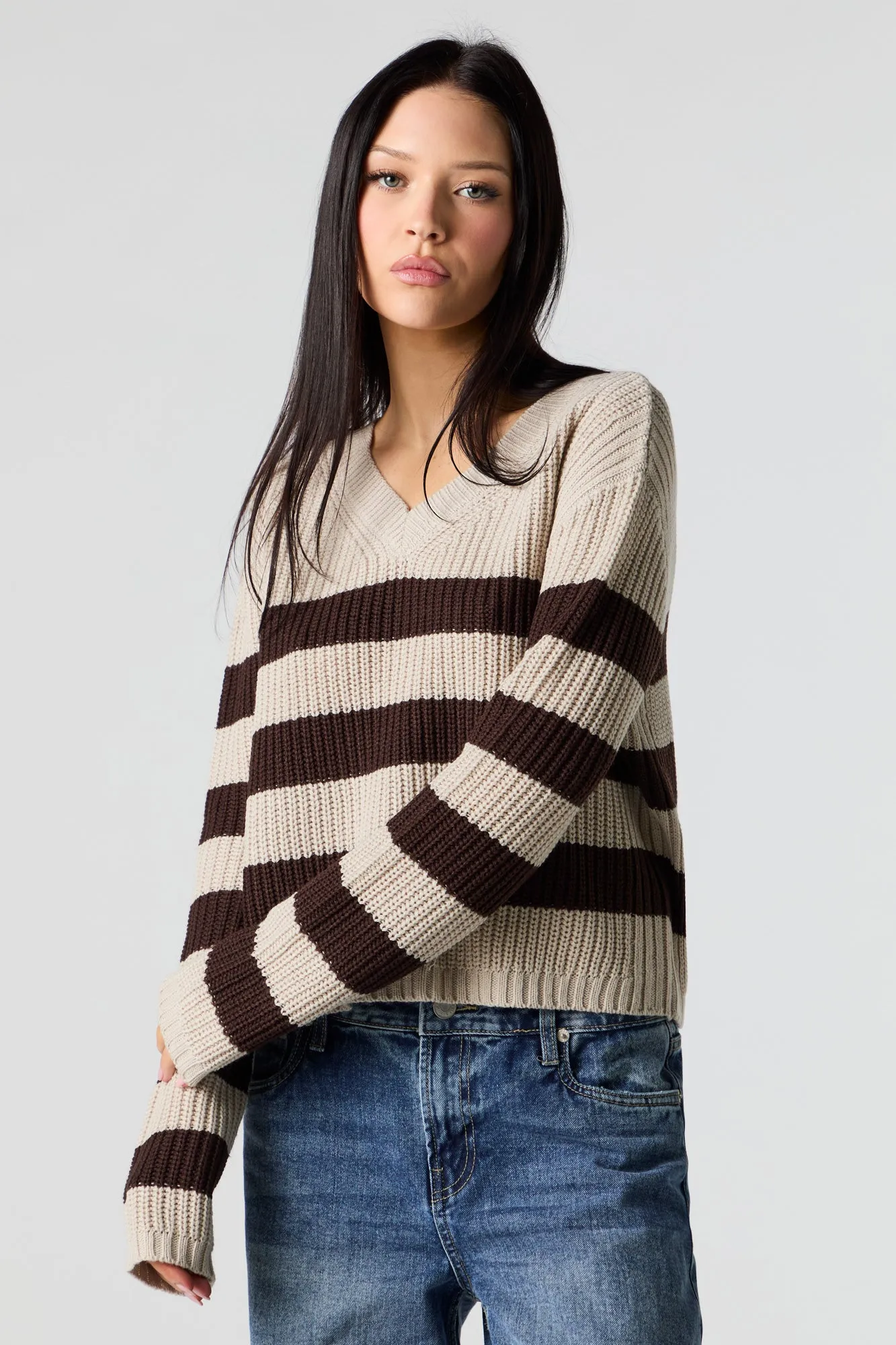 Chandail rayé à encolure en V sold by Urban Planet product image thumbnail 5