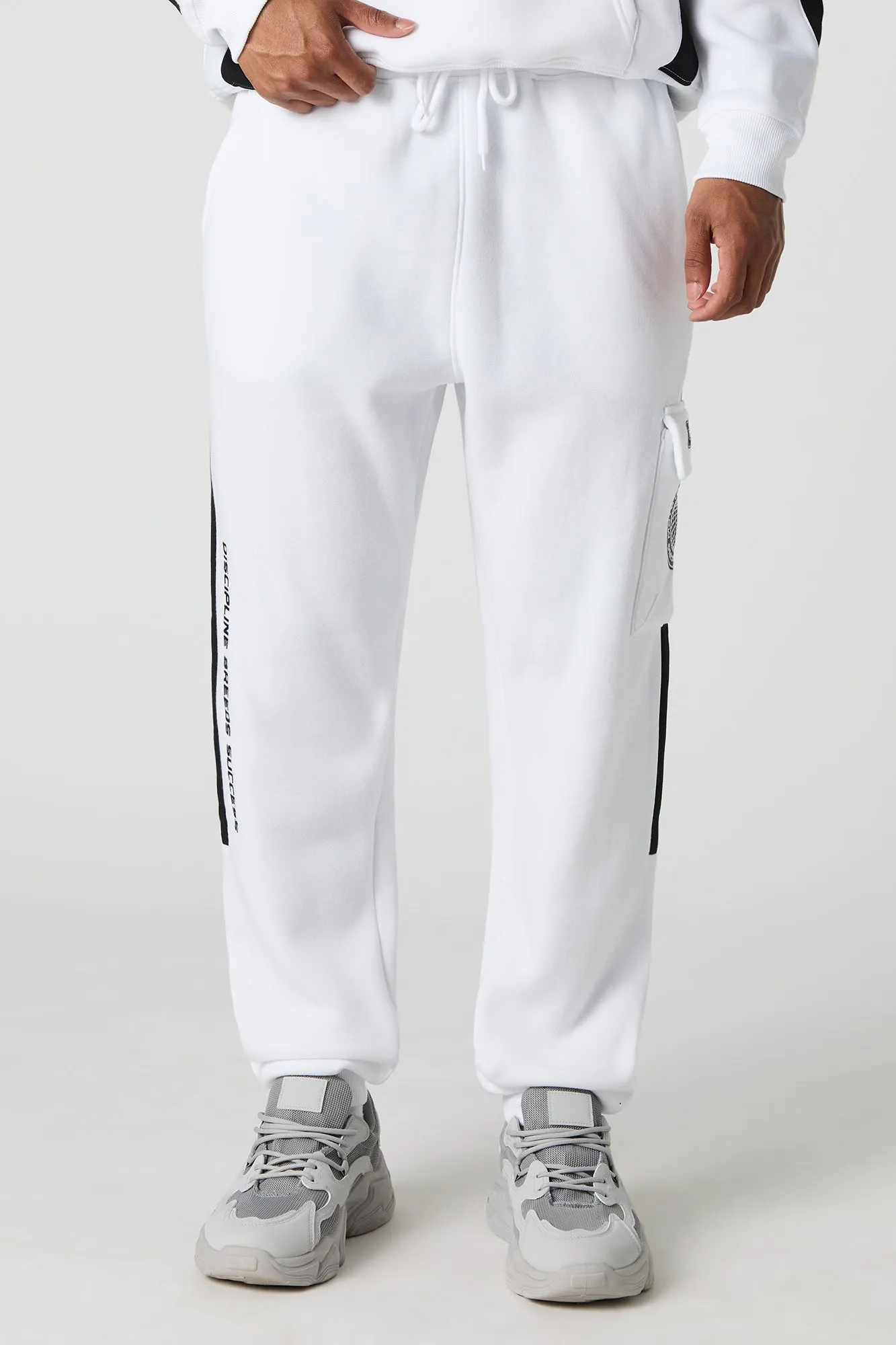 Jogger cargo en molleton à imprimé Racing sold by Urban Planet