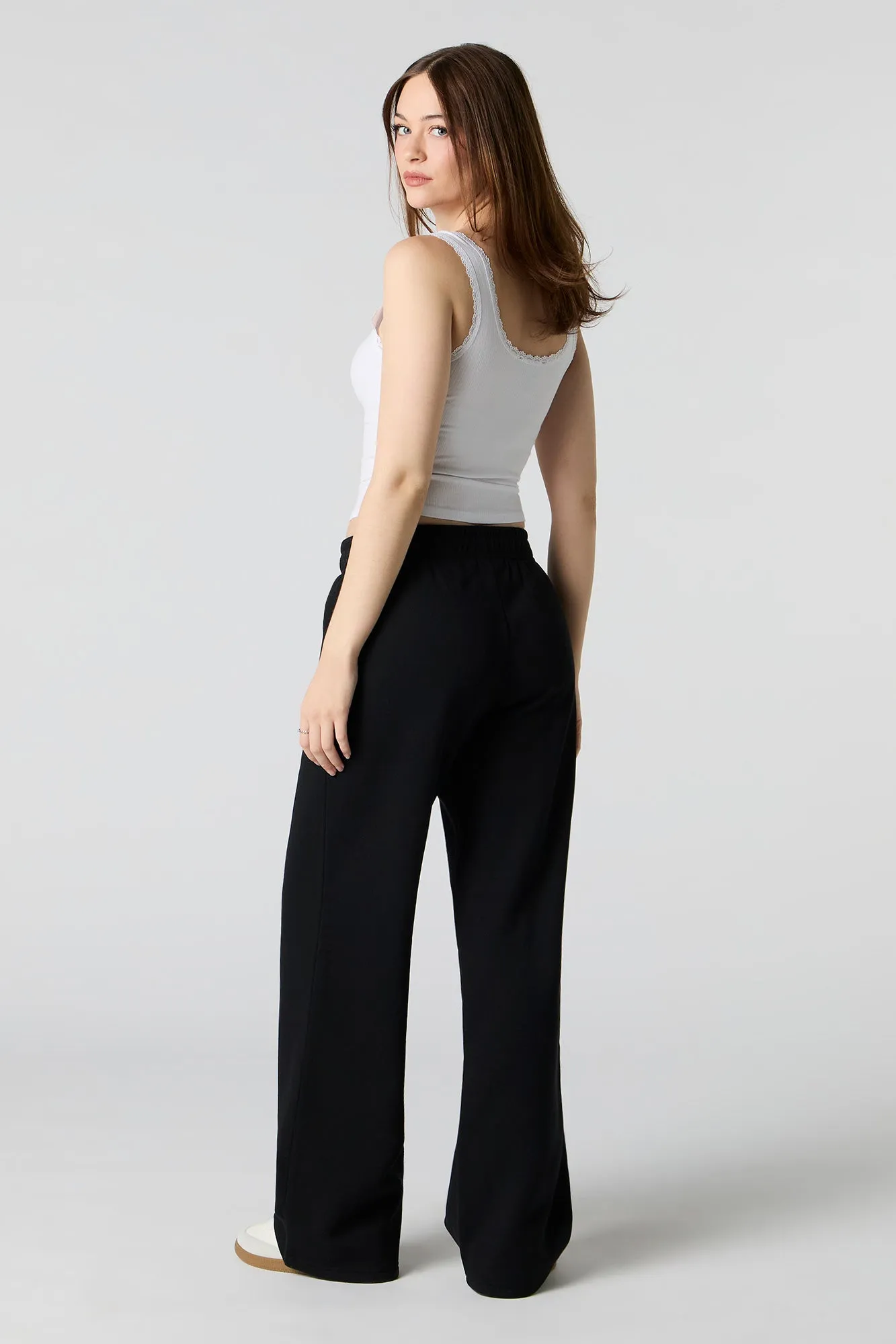 Pantalon d'entraînement à jambe large en molleton sold by Urban Planet product image thumbnail 4