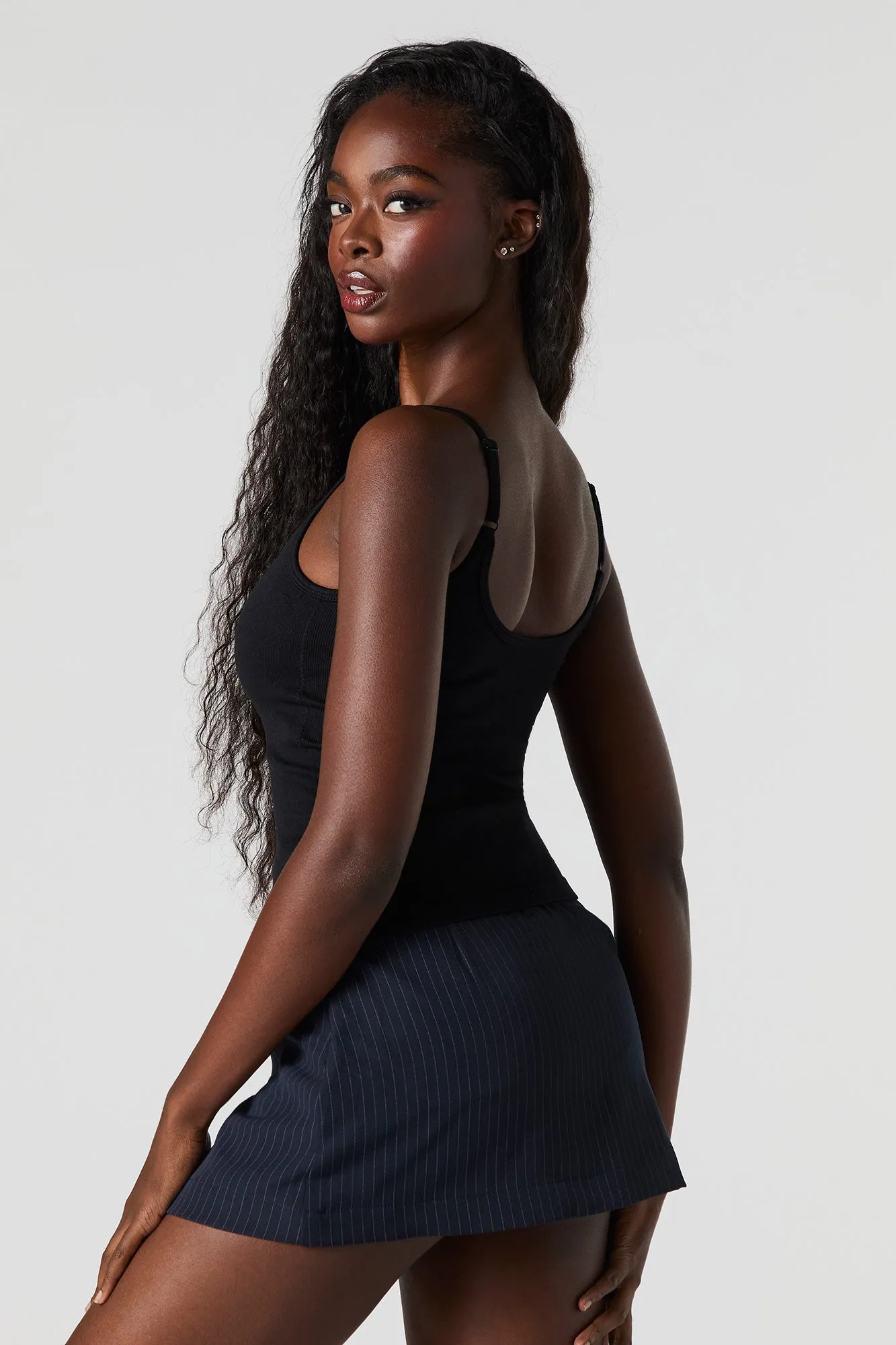 Camisole côtelée sans couture à bonnets intégrée et encolure en cur sold by Urban Planet product image thumbnail 3