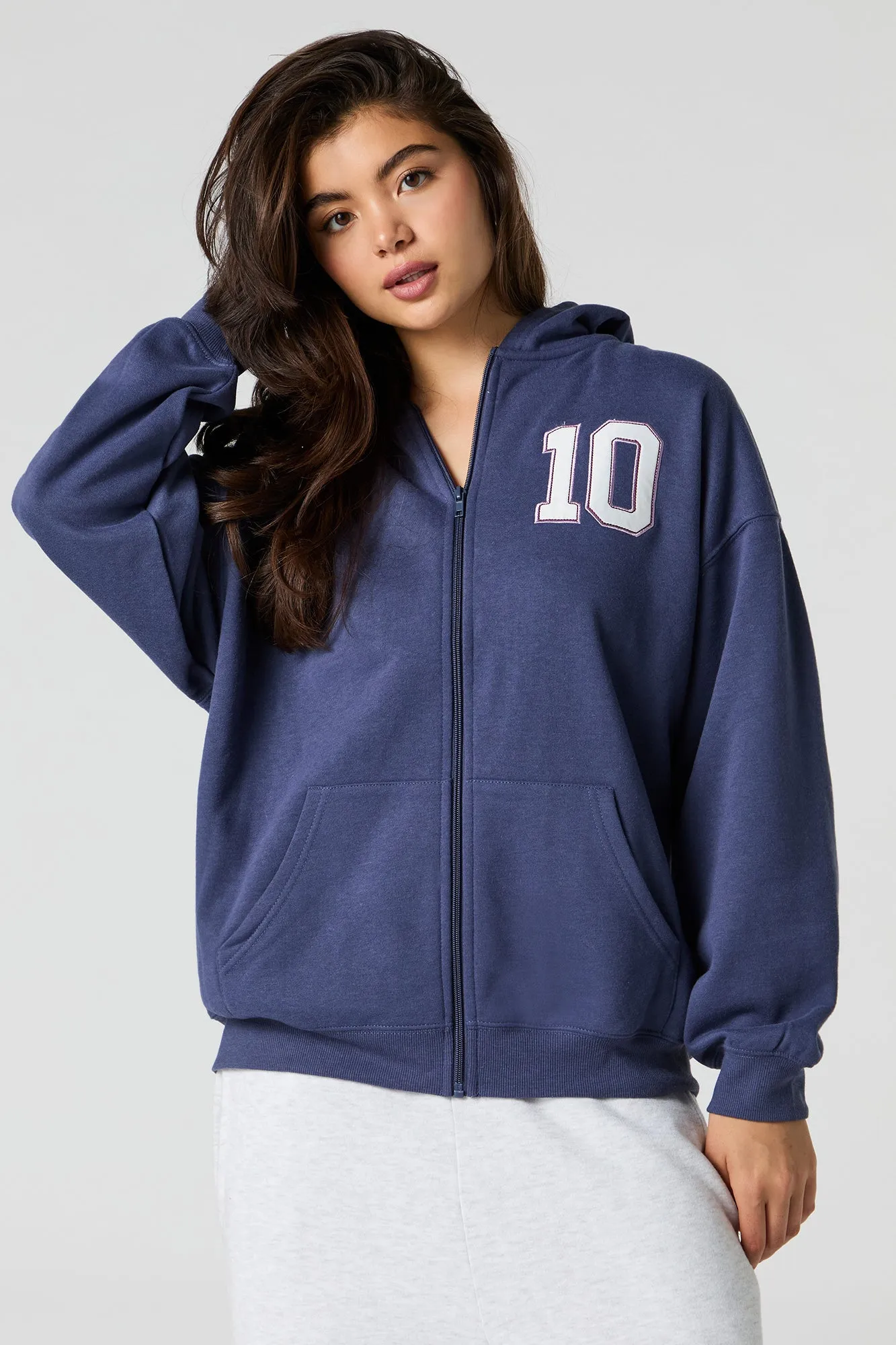 Haut surdimensionné à capuchon avec motif brodé en sergé et fermeture à glissière sold by Urban Planet product image thumbnail 5