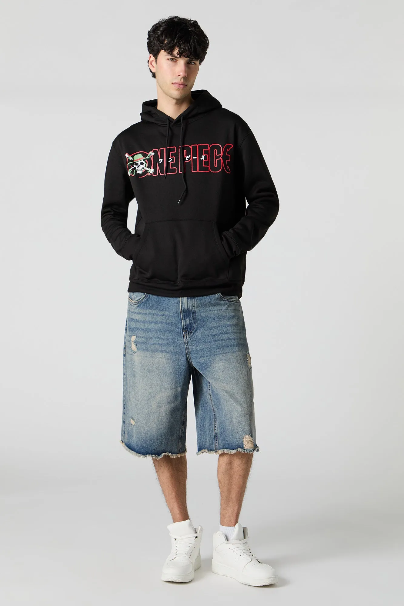 Haut à capuchon en molleton avec imprimé One Piece sold by Urban Planet product image thumbnail 3