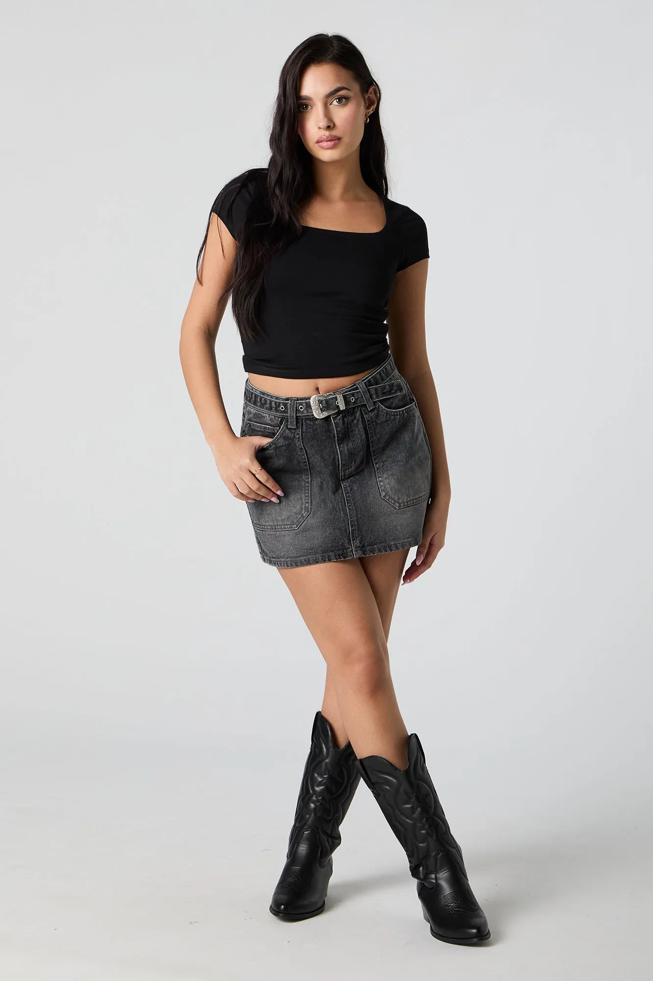 Minijupe en denim à poches multiples et ceinture sold by Urban Planet product image thumbnail 4