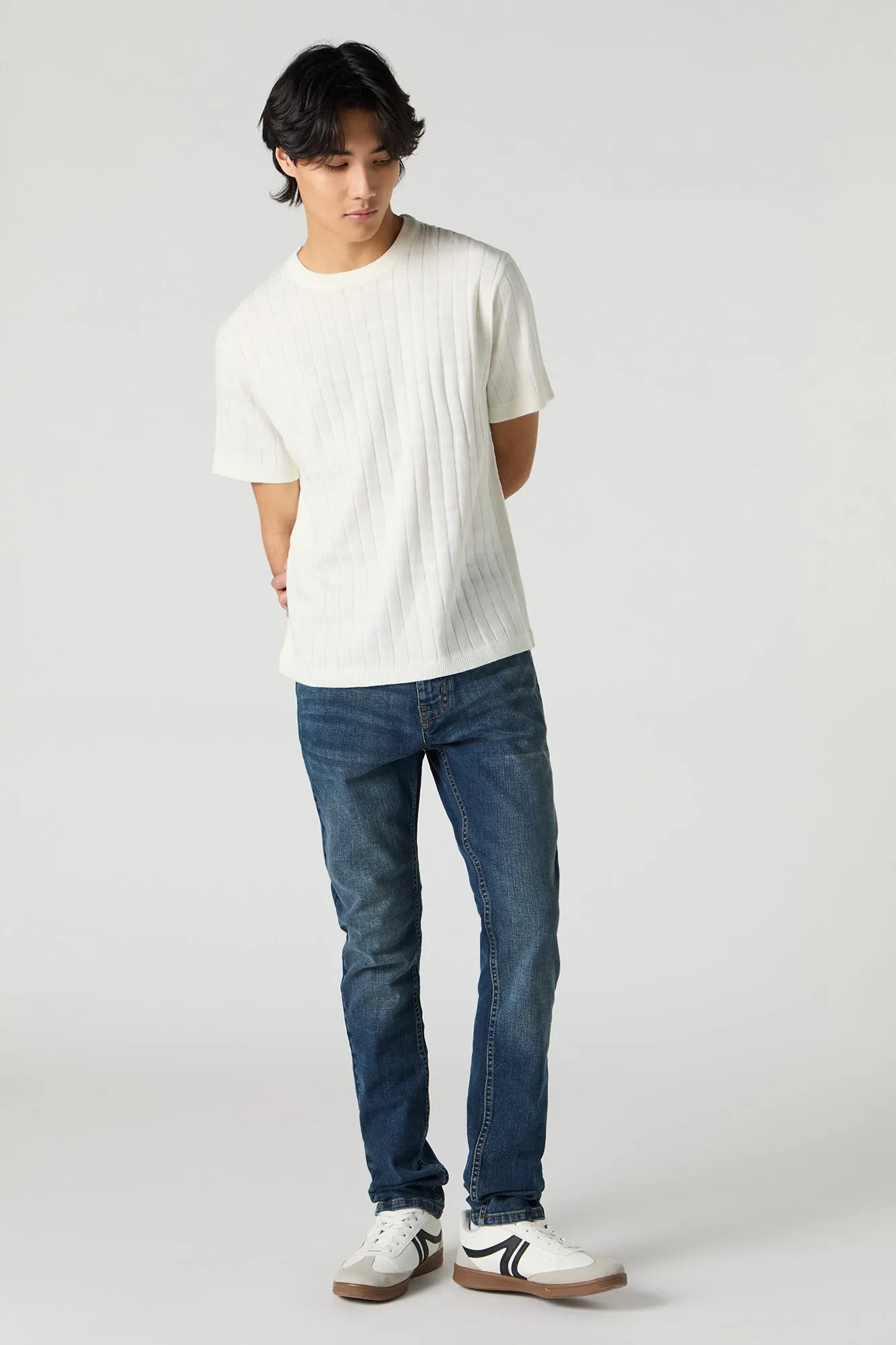 Jean ajusté en denim extensible délavé foncé sold by Urban Planet product image thumbnail 2