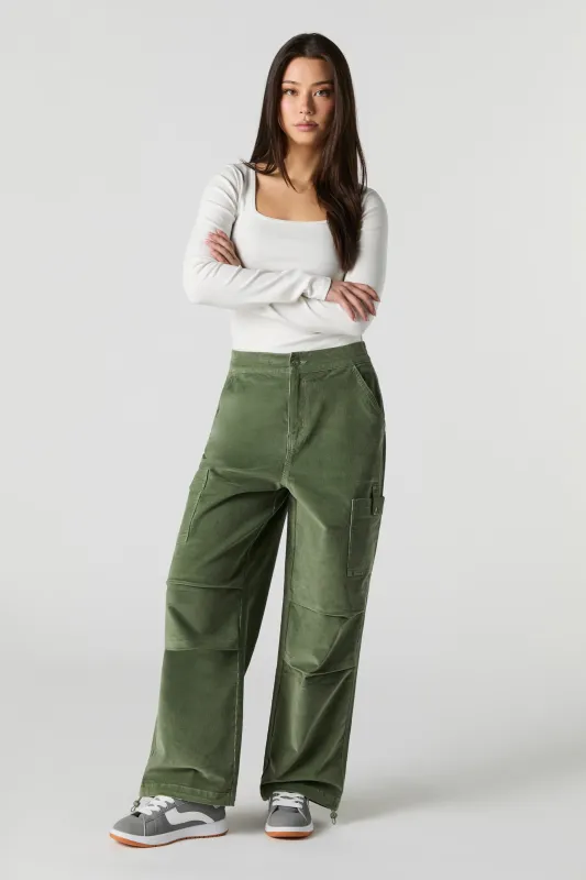 Pantalon cargo baggy en velours côtelé sold by Urban Planet