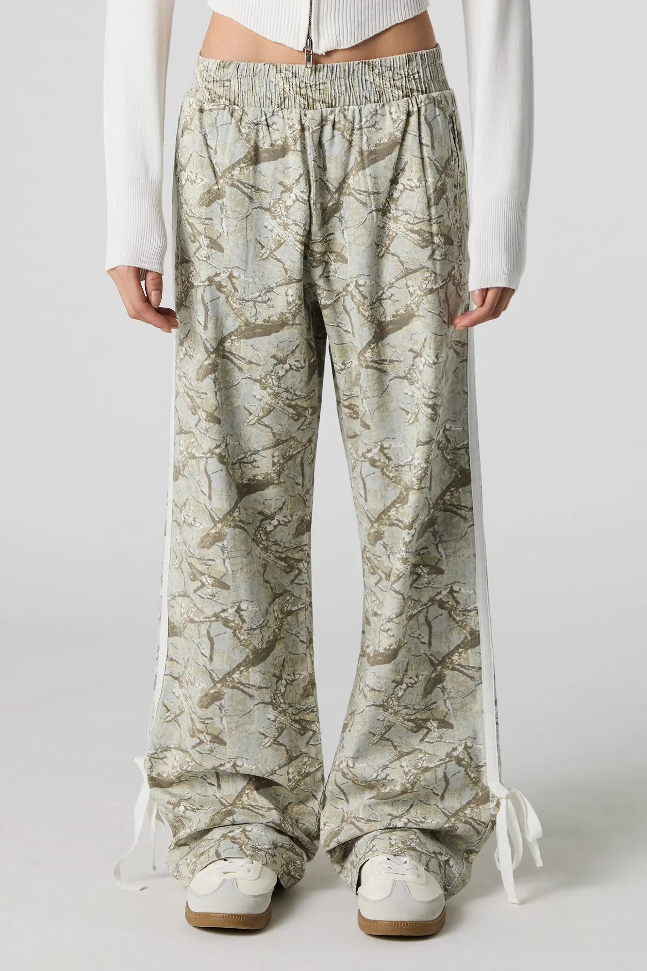Pantalon large imprimé à nouer sur le côté sold by Urban Planet product image thumbnail 5
