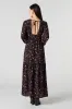 Robe maxi fluide à manche longue et col en V sold by Urban Planet
