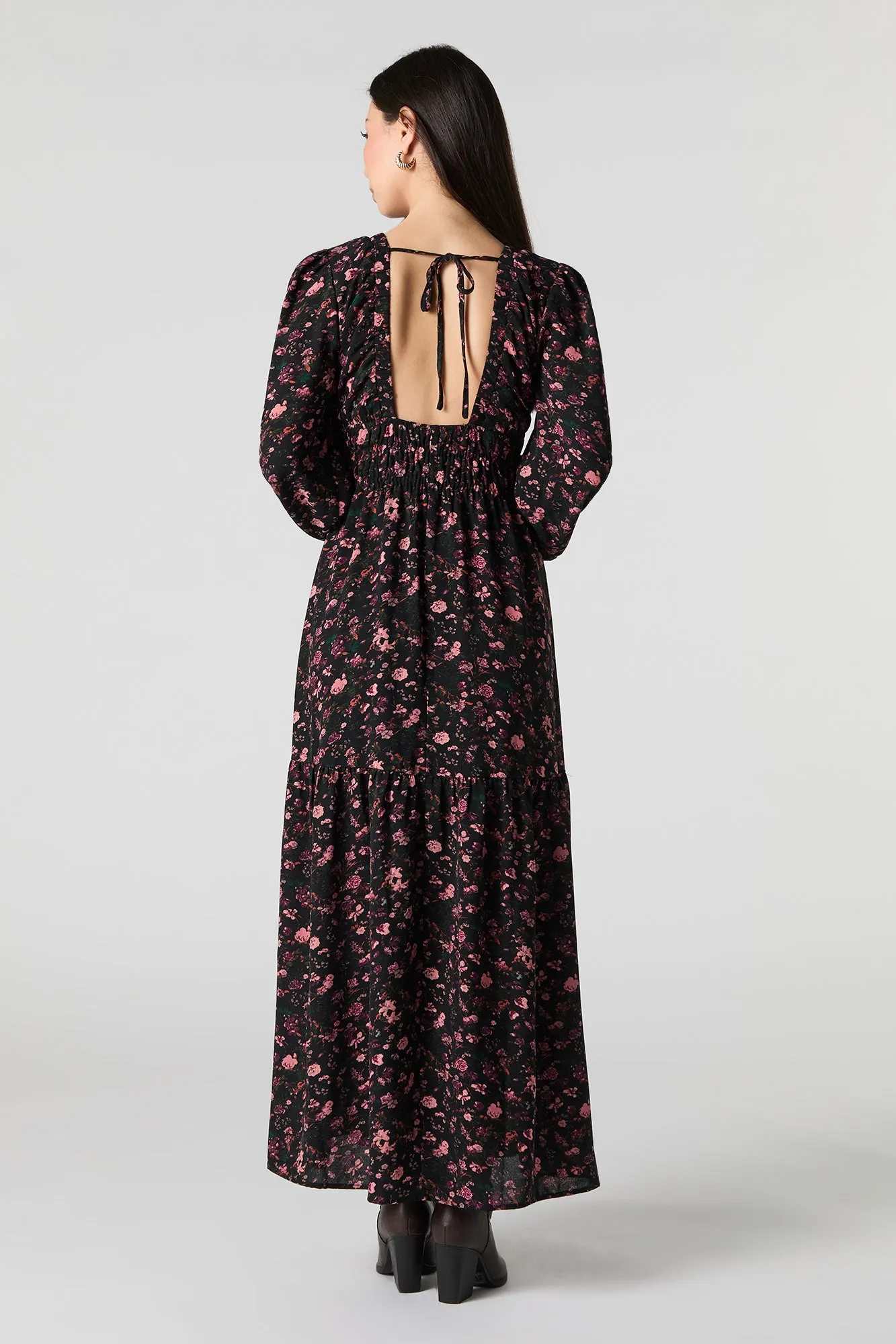 Robe maxi fluide à manche longue et col en V sold by Urban Planet product image thumbnail 3