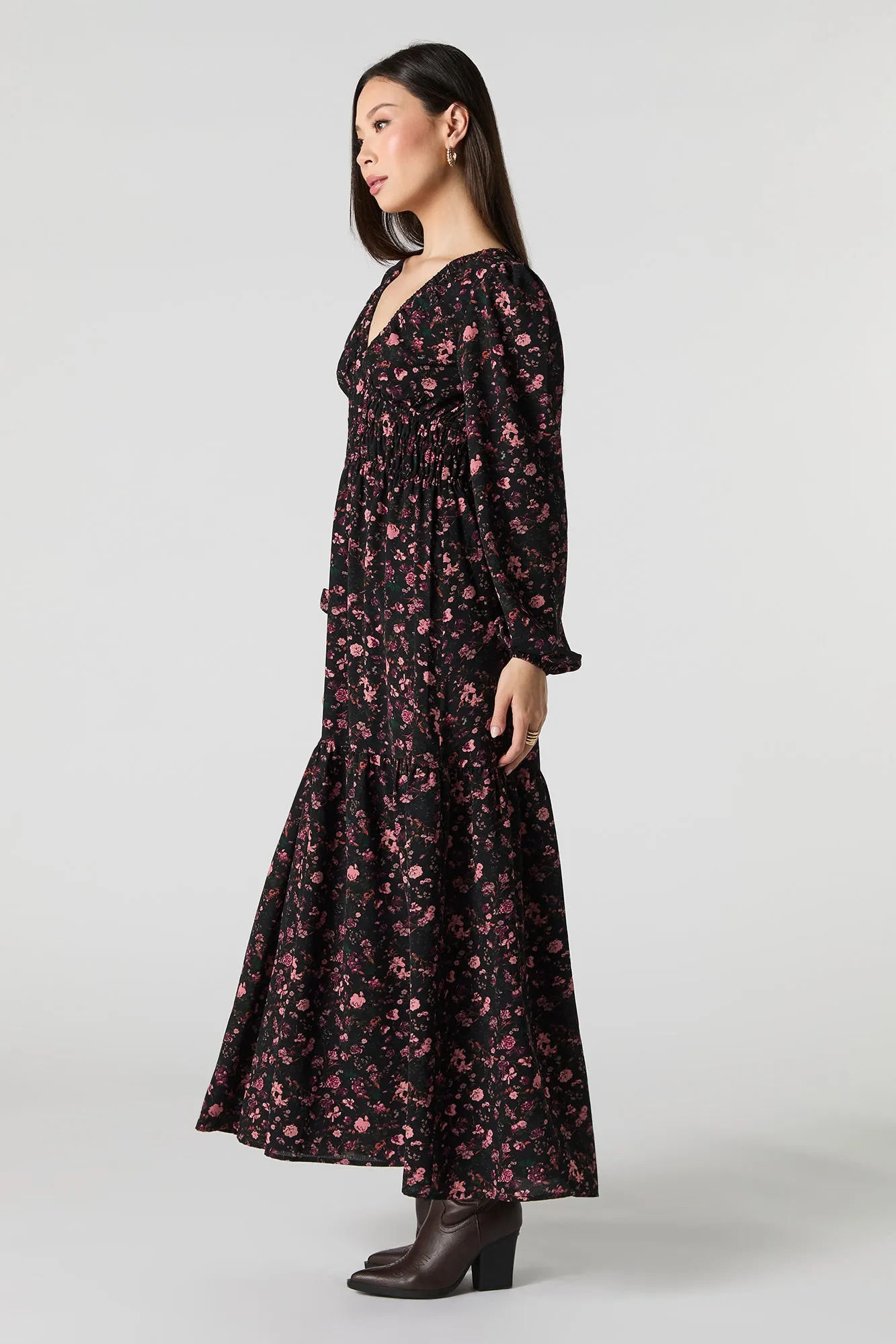 Robe maxi fluide à manche longue et col en V sold by Urban Planet product image thumbnail 2