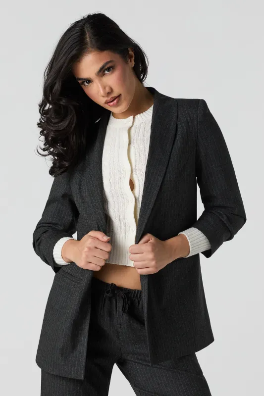Blazer à fines rayures sold by Urban Planet
