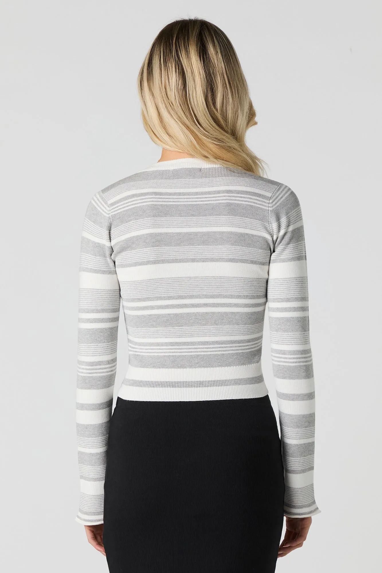 Chandail en tricot côtelé à encolure en V sold by Urban Planet product image thumbnail 5