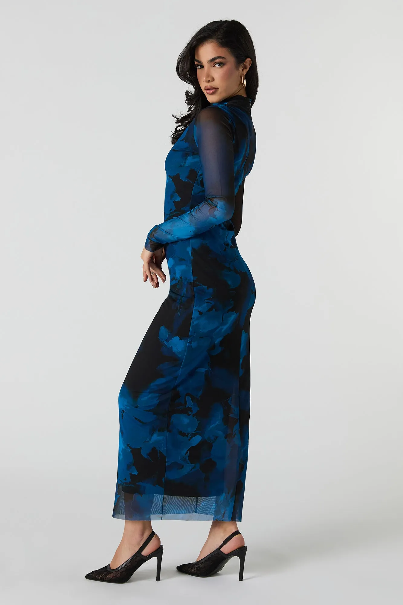 Robe-chandail imprimée avec superposition en filet sold by Urban Planet product image thumbnail 5