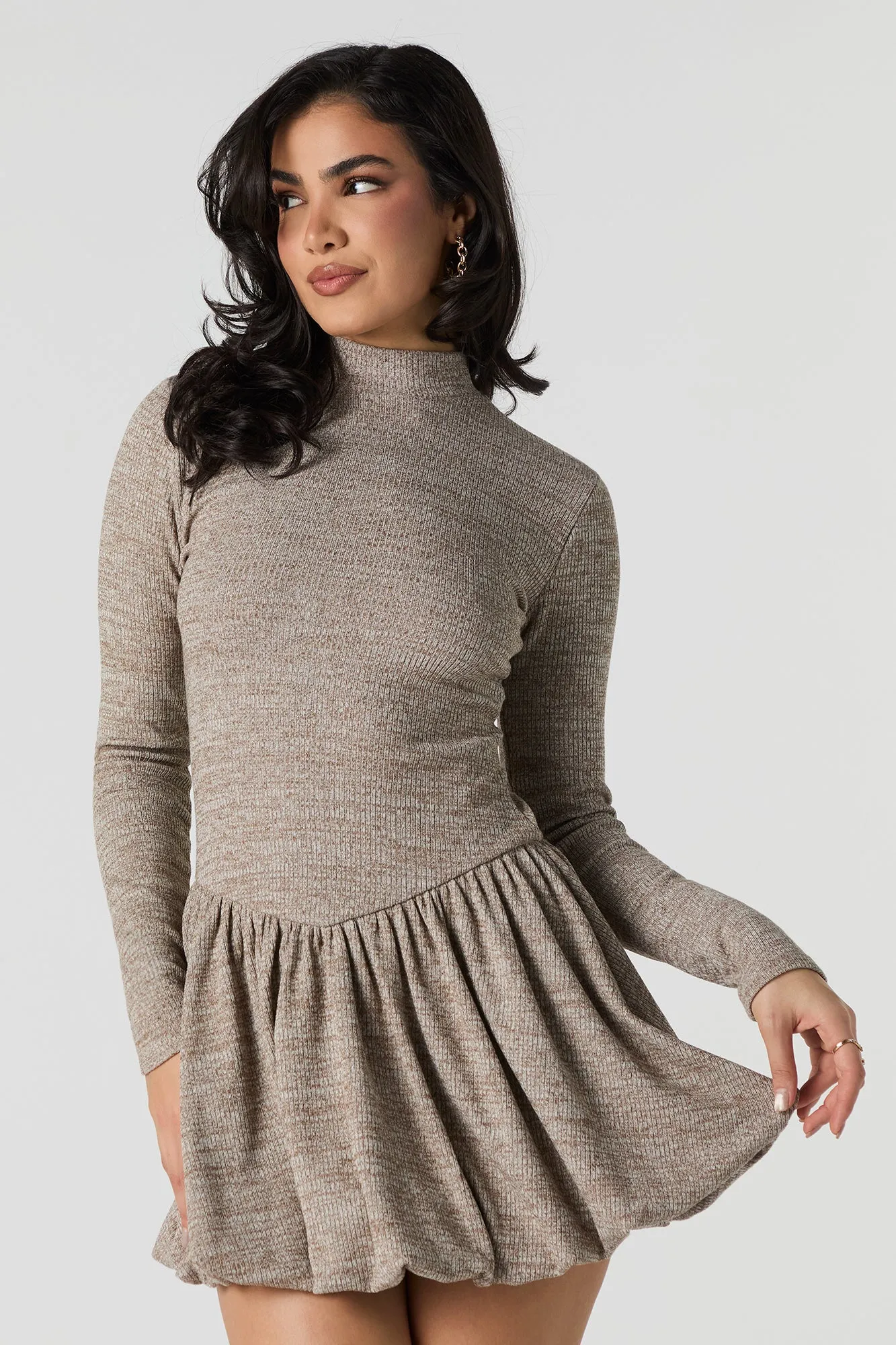 Minirobe bulle en tricot côtelée sold by Urban Planet