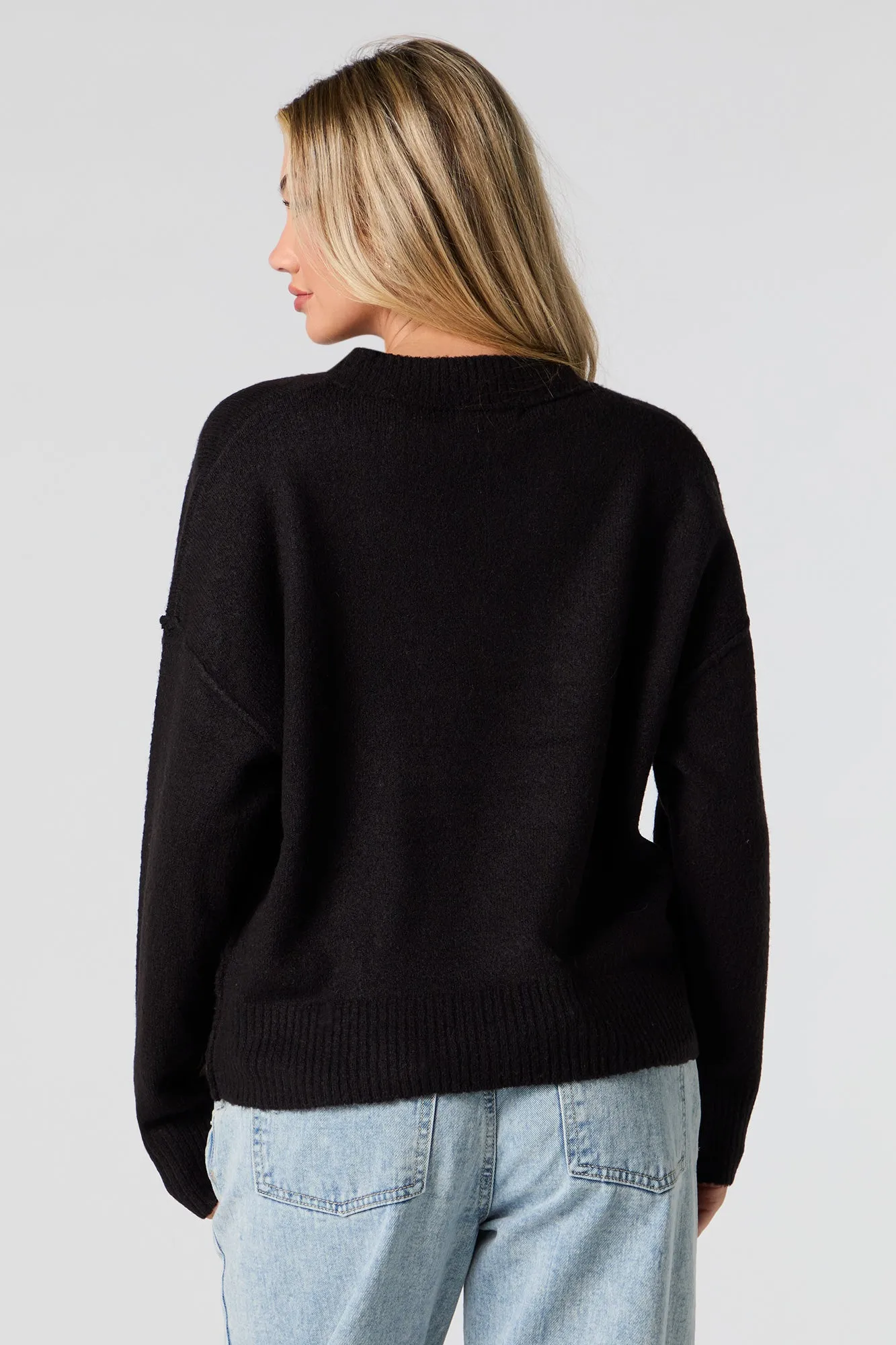 Chandail en tricot pelucheux à encolure en V sold by Urban Planet product image thumbnail 3