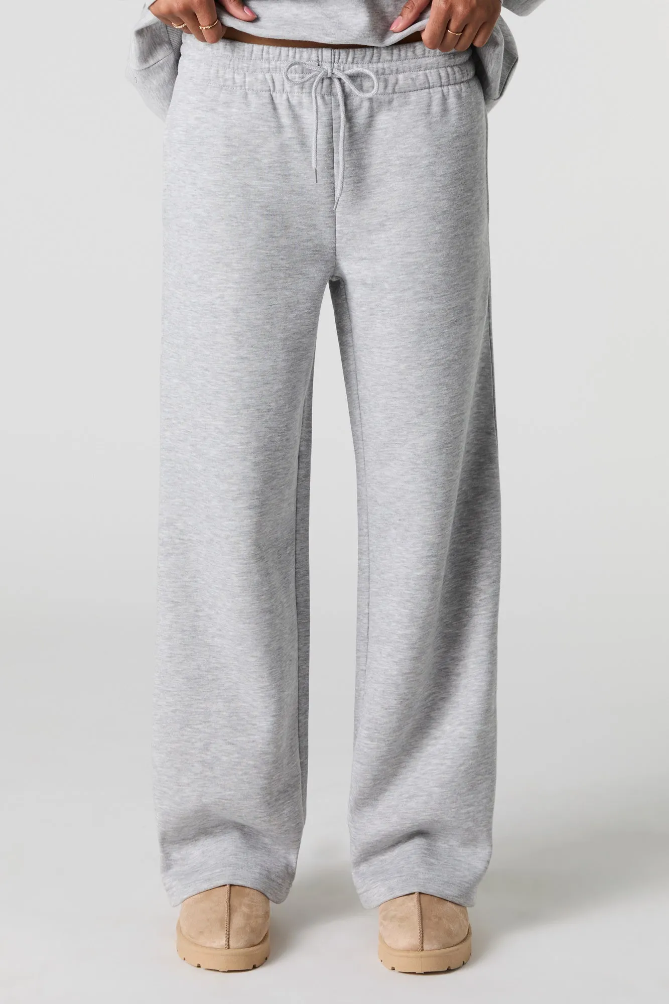 Pantalon d'entraînement à jambe large en molleton sold by Urban Planet product image thumbnail 2