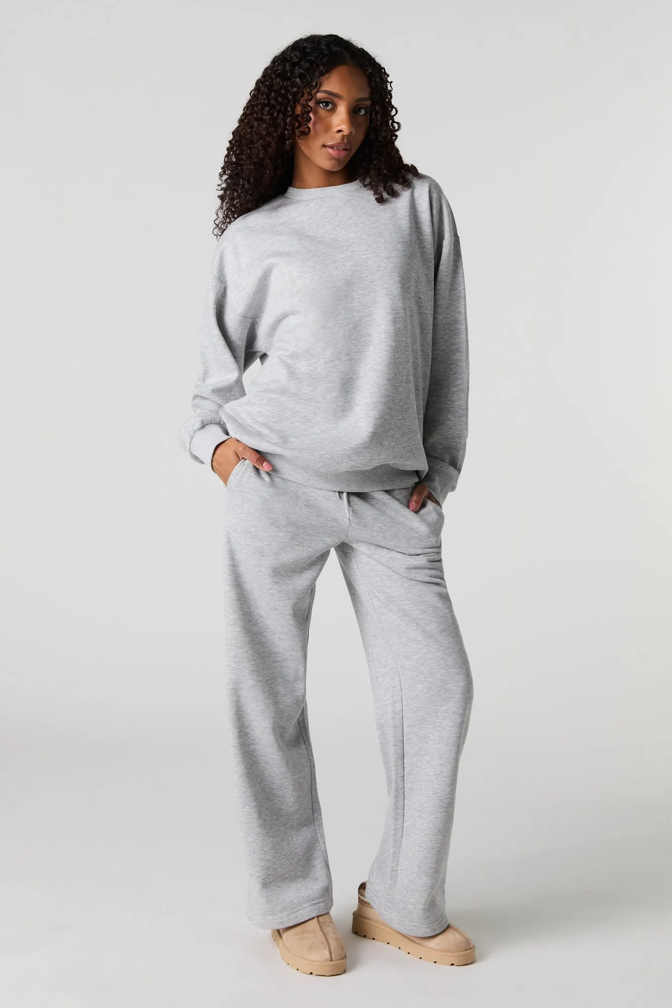 Pantalon d'entraînement à jambe large en molleton sold by Urban Planet