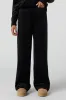 Pantalon en molleton en velours à jambe large sold by Urban Planet