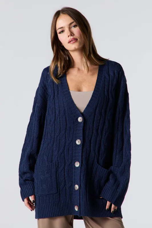 Cardigan surdimensionné en tricot torsadé sold by Urban Planet
