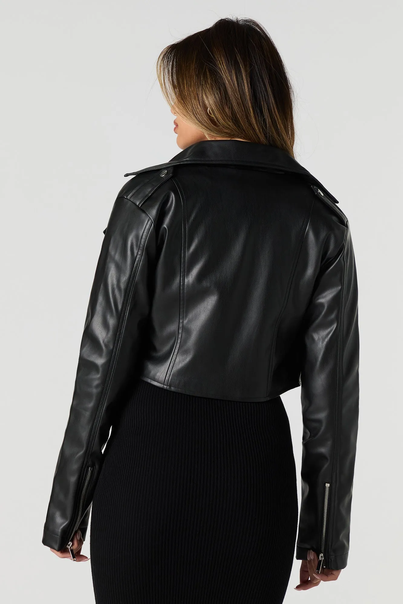 Blouson écourté en similicuir sold by Urban Planet product image thumbnail 2