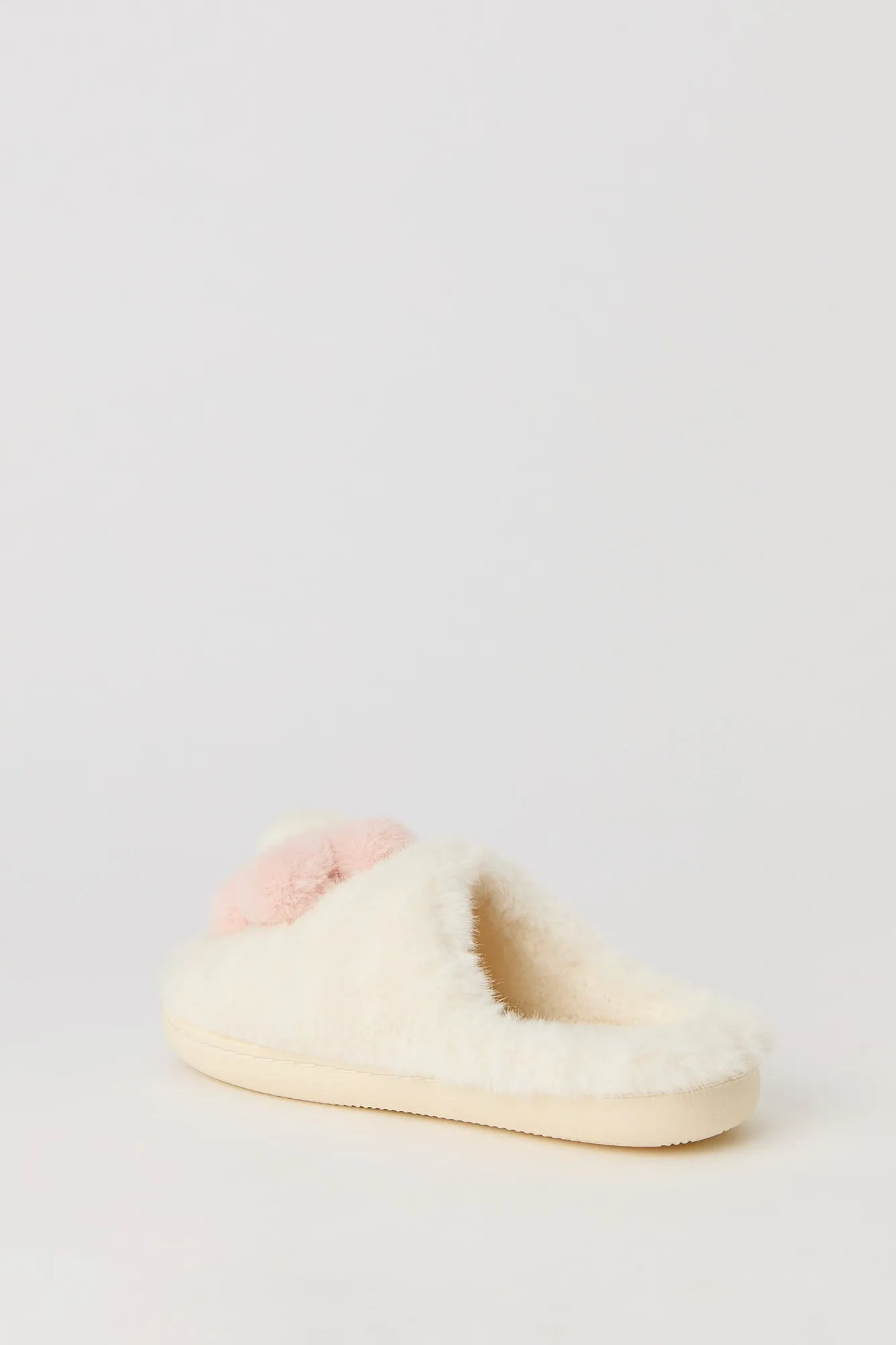 Pantoufles avec fleur en similifourrure sold by Urban Planet product image thumbnail 4