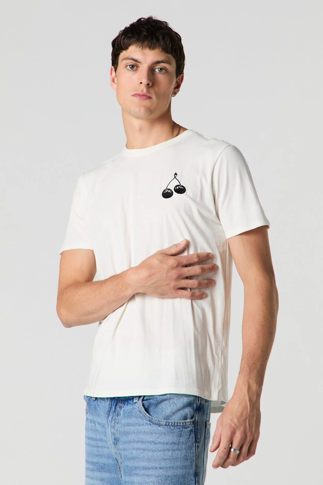 T-shirt avec motif brodé Cerise sold by Urban Planet