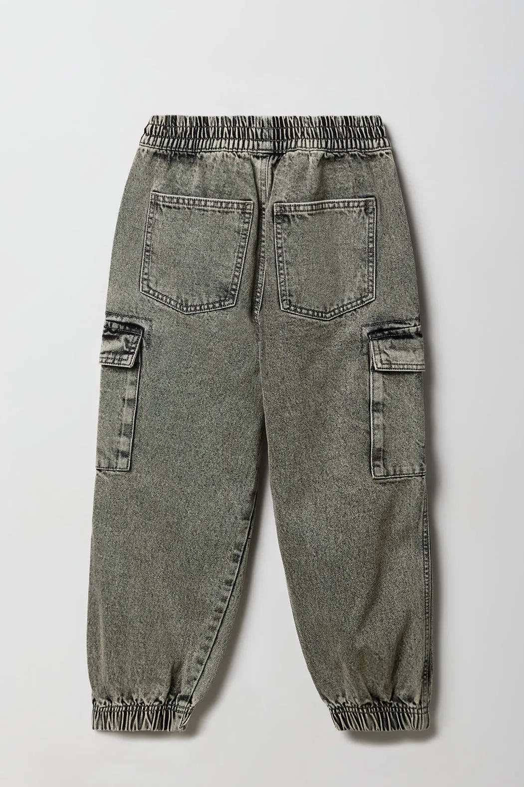 Jogger cargo en denim à imprimé graffiti pour garçons sold by Urban Planet product image thumbnail 4