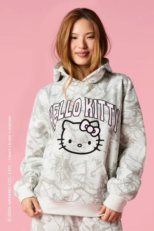 Haut à capuchon en molleton avec imprimé Hello Kitty® et motif camouflage sold by Urban Planet