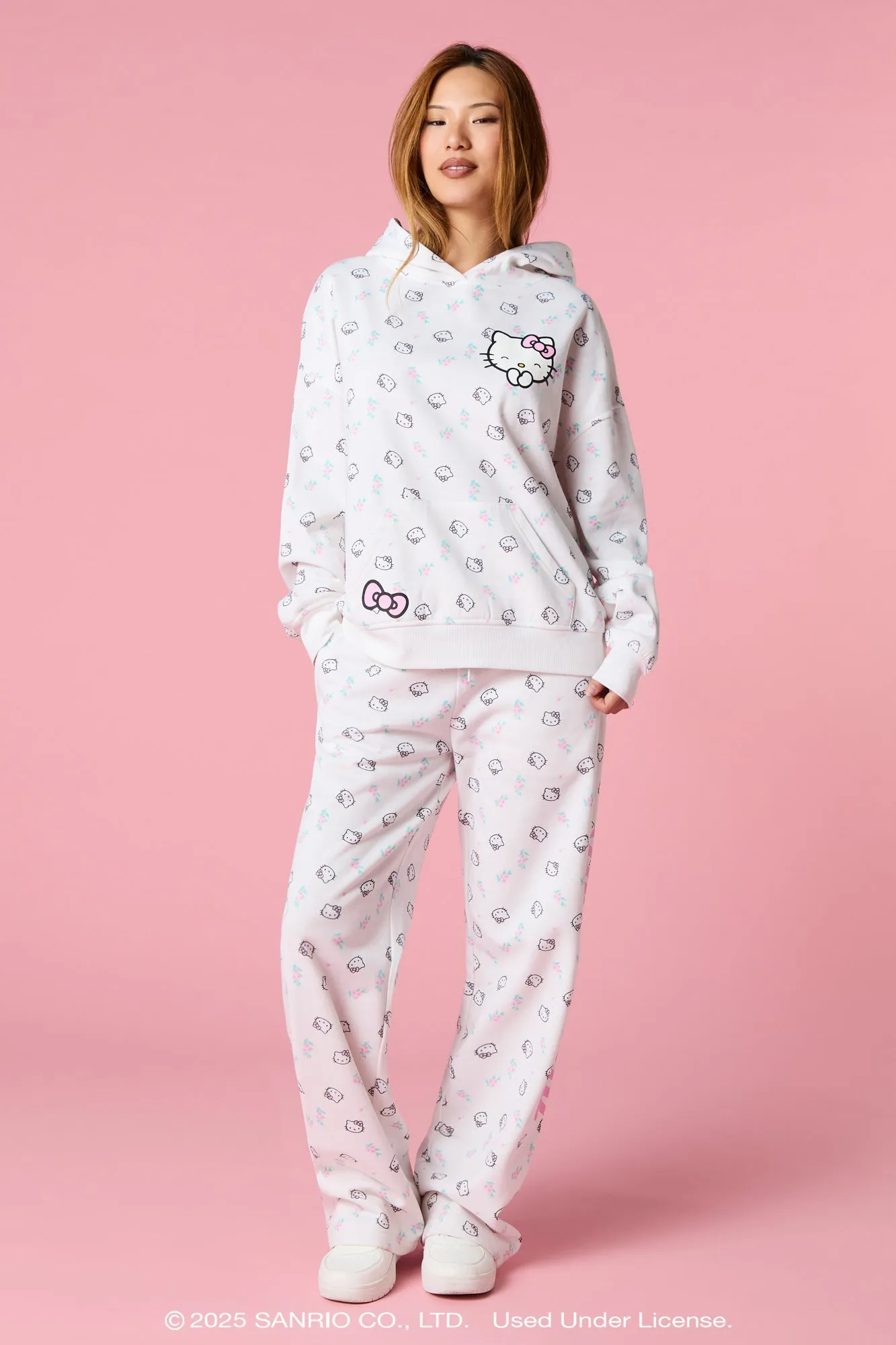 Hello Kitty® Print Wide Leg Fleece Sweatpant sold by Urban Planet product image thumbnail 4