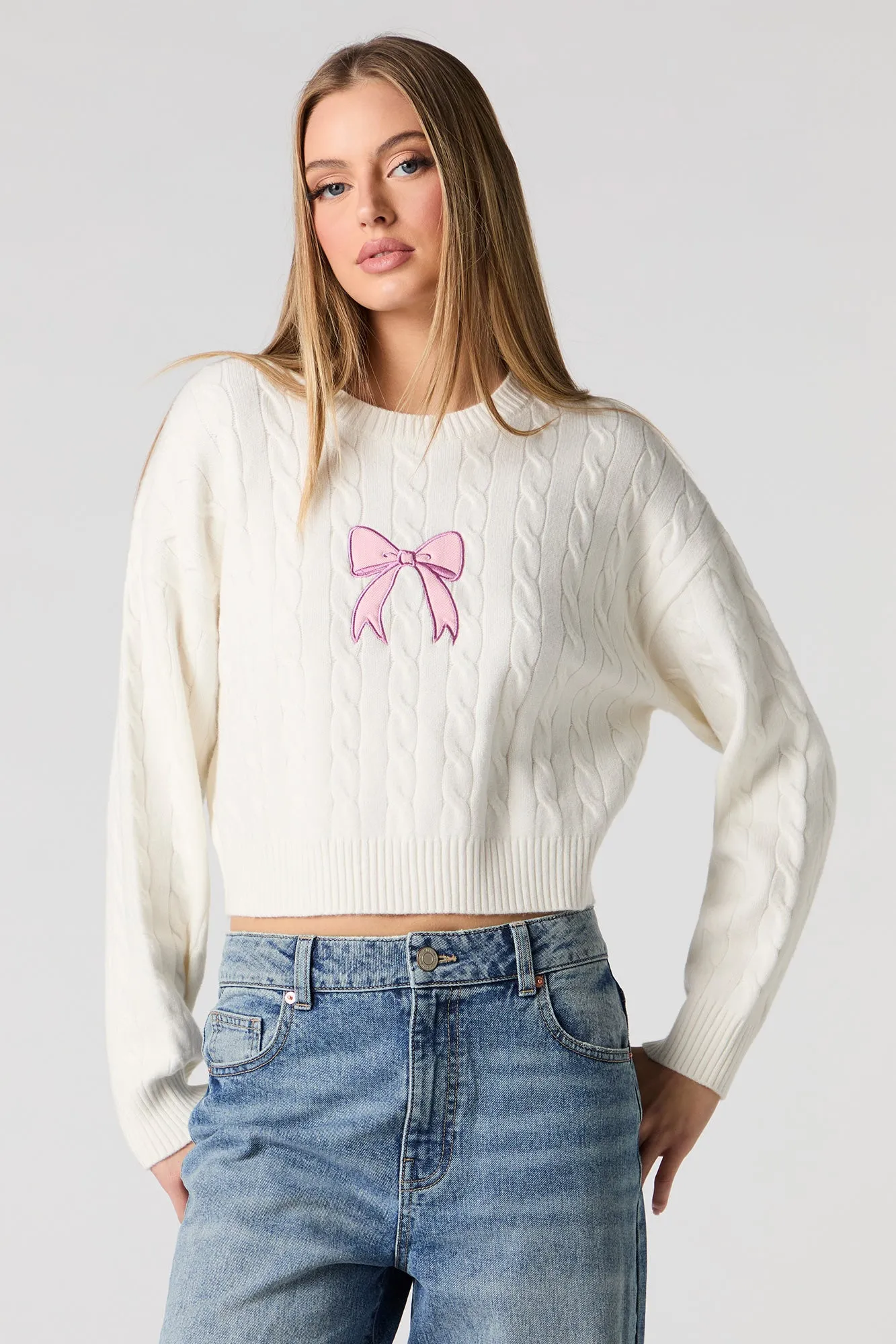 Chandail en tricot torsadé avec motif brodé sold by Urban Planet product image thumbnail 5