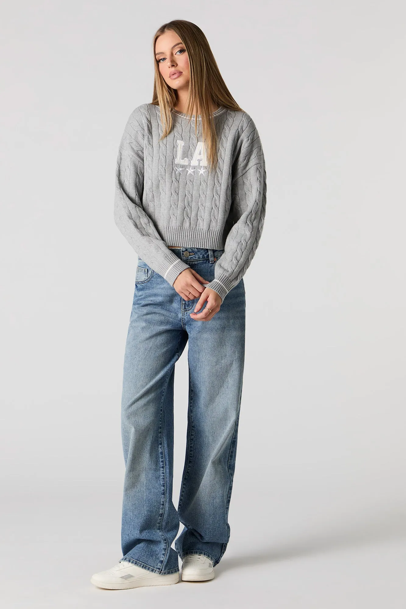 Chandail en tricot torsadé avec motif brodé sold by Urban Planet product image thumbnail 4