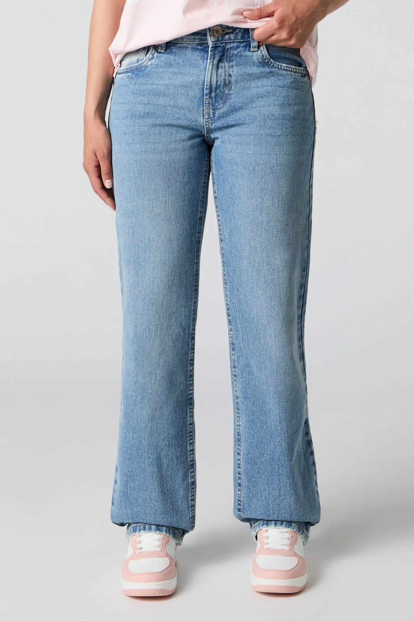 Jean mi-taille à jambe droite sold by Urban Planet product image thumbnail 2