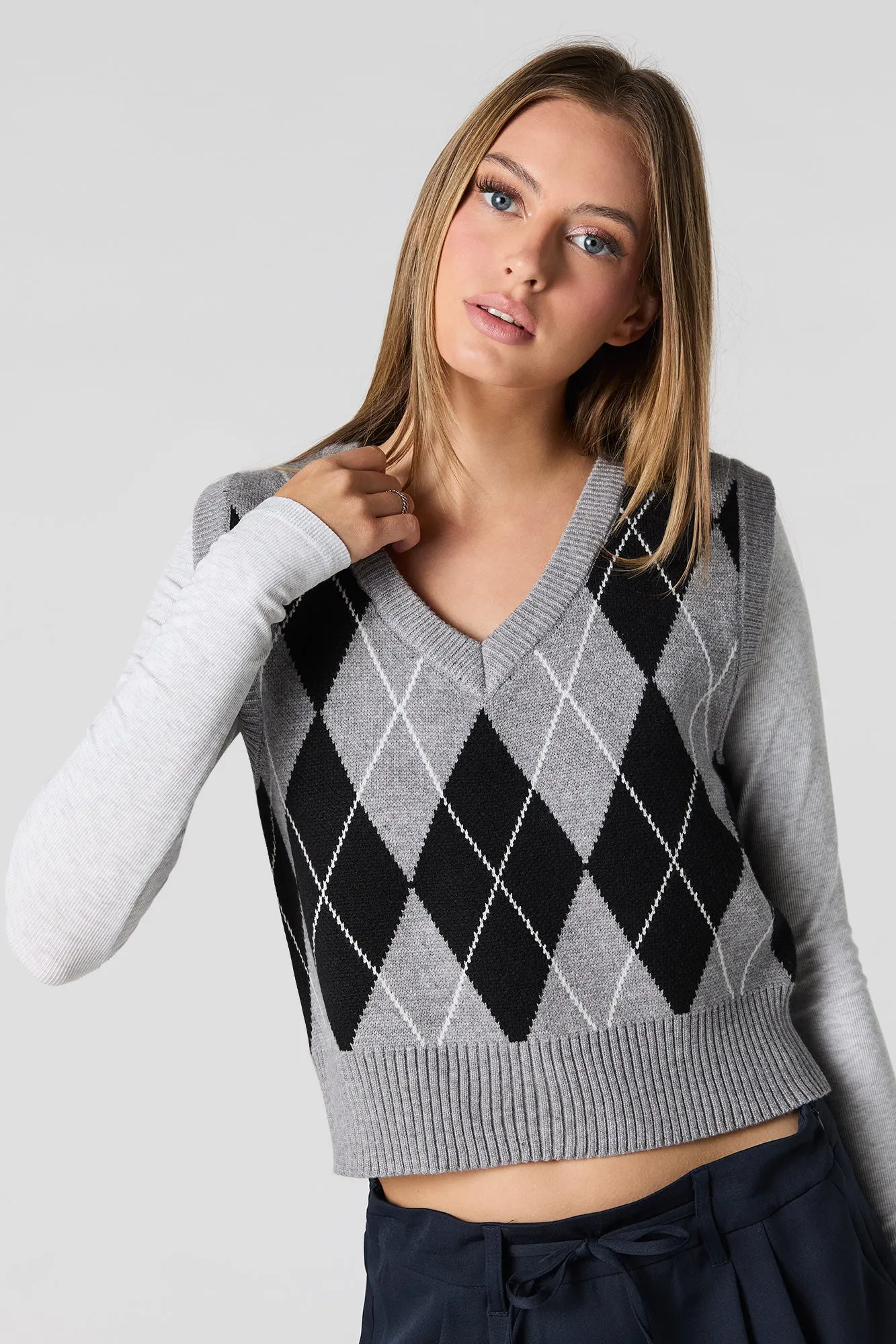 Gilet en tricot avec triangle sold by Urban Planet product image thumbnail 2